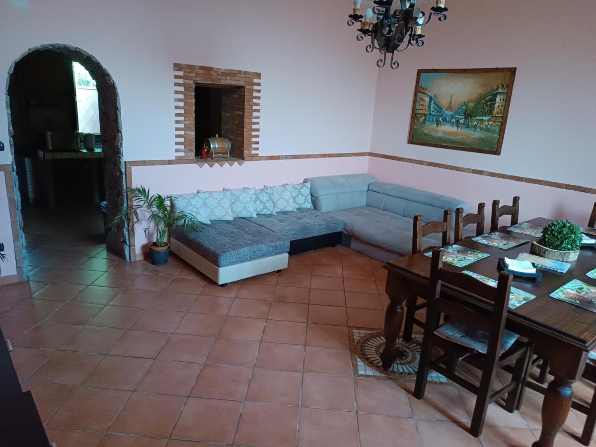 Casa Vacanze Noemi Riposto Eksteriør billede