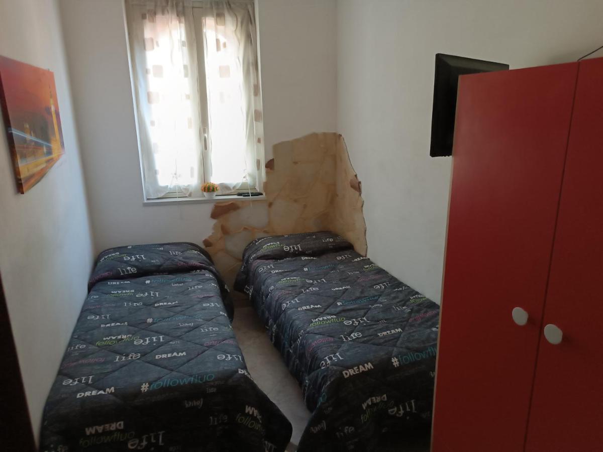 Casa Vacanze Noemi Riposto Eksteriør billede